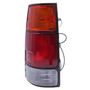 FAROL TRASERO DERECHO LUV 89/96 NEGRO CHI (TRICOLOR) =897121076 depo